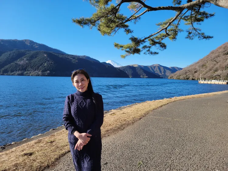 小彤老師到日本遊玩走不動就賴皮。馬可孛羅提供