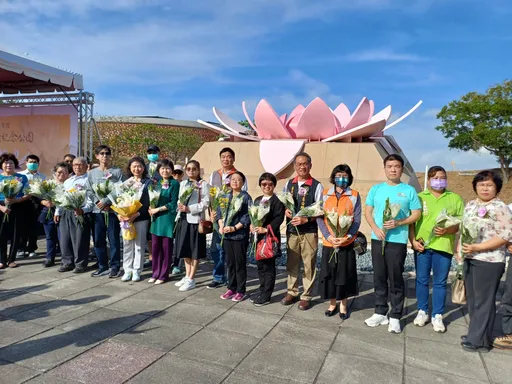 工廠內底的吉他聲!彈過歲月的這條歌 旗津春祭緬懷勞動女性價值與勇敢