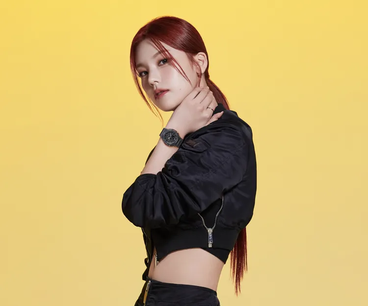 禮志配戴GMA-P2100ZY-1A。品牌提供