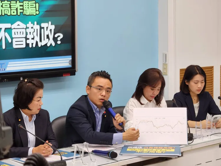 洪孟楷指，國際原油近年出現緩步回跌走勢，但蔡政府從未調降電價。施智齡攝