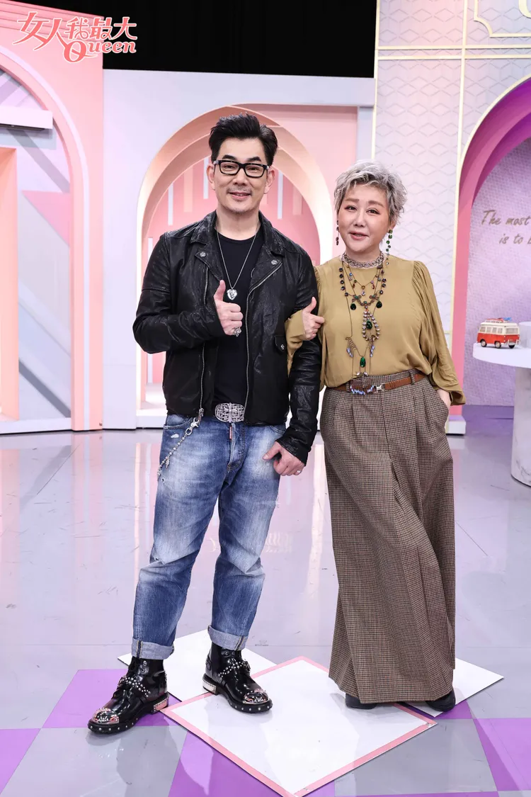 任賢齊分享時尚單品。TVBS提供