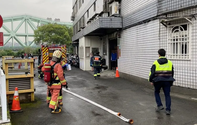 警方到場調查。翻攝畫面