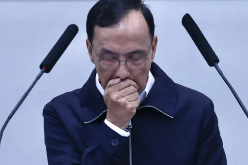 「國民黨沒把支持者當塑膠」！朱立倫被黃復興副主委嗆下台　黨中央急解釋