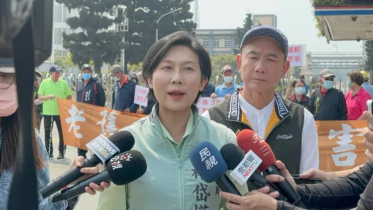 立委林岱樺要求行政院應該立即盡速核定四輕更新。林岱樺服務處提供