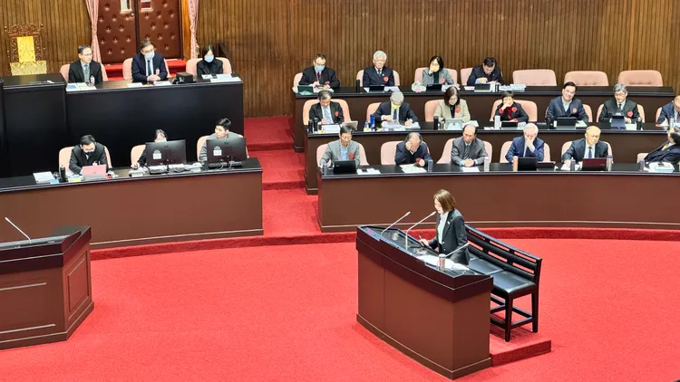 陳菁徽今踢爆內政部反詐素材中出現民眾黨主席柯文哲的音檔。陳菁徽辦公室提供