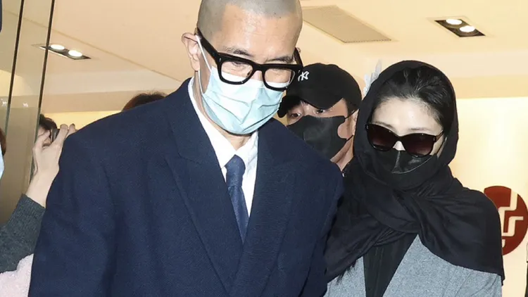 大S（右）、具俊曄日前赴小S公公靈堂致哀。資料照片