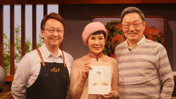 蘇起抗癌30年，陳月卿一路扶持。MOMOTV提供