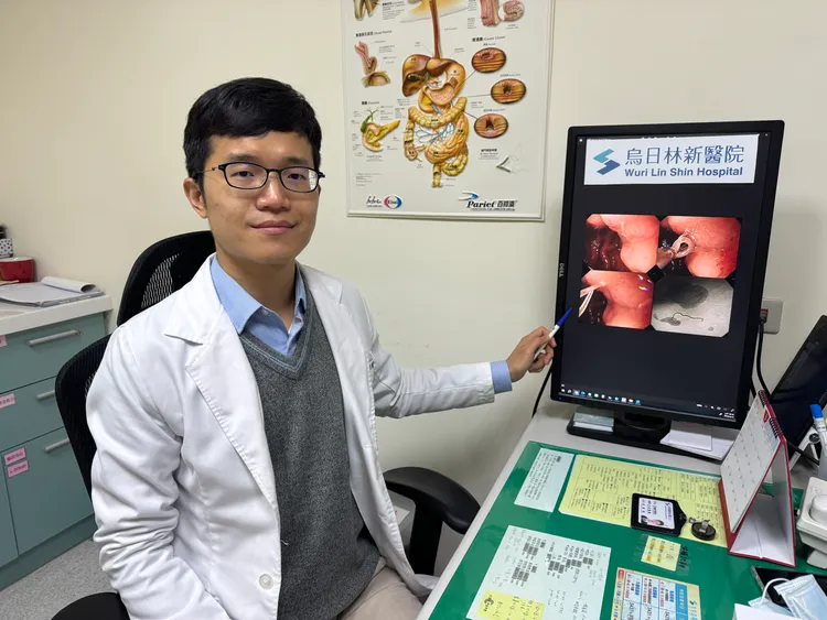 林裕均醫師說，海獸胃線蟲在人體內無法產卵繁衍，幾天後就會死亡。院方提供