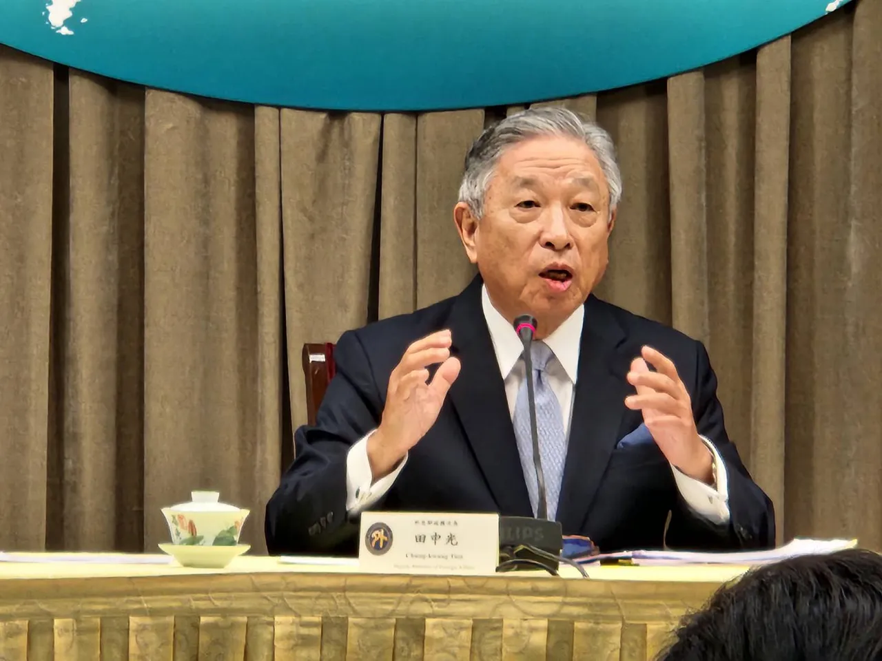 固邦行動！田中光任總統特使率團飛吐瓦魯 賀新政府成立｜壹蘋新聞網
