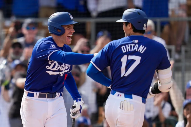 佛里曼(左)比大谷翔平(右)略高。美聯社