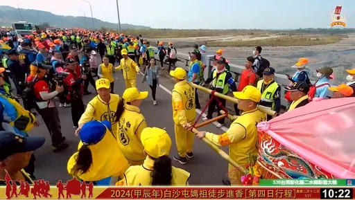 200年來首次！白沙屯媽祖來到雲林林內鄉　鄉長扛轎嗨喊：媽祖慈悲