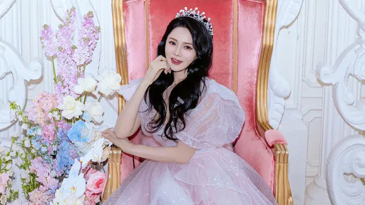 伊能靜豪語80歲還穿公主裙 愛女「猜我馬麻幾歲」驚呆同學