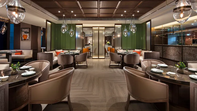 青雅中餐廳今年首次開辦「親子廚藝教室」課程每組1200+10%元。業者提供