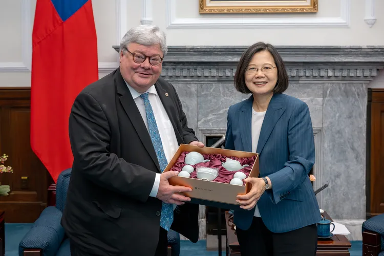 蔡英文很高興再次見到包瑞翰。總統府提供