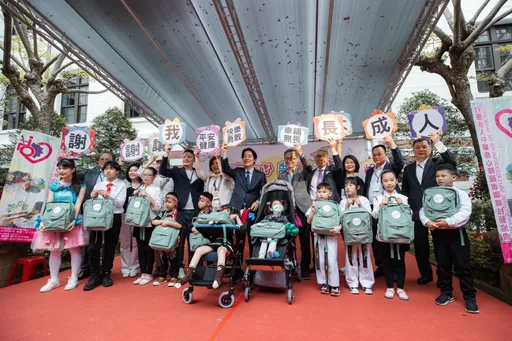 賴清德盼打造台灣成為偉大國家　不讓弱勢家庭孤單無助