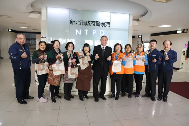 新北市警察局婦女節當天充滿溫馨與笑聲。警方提供