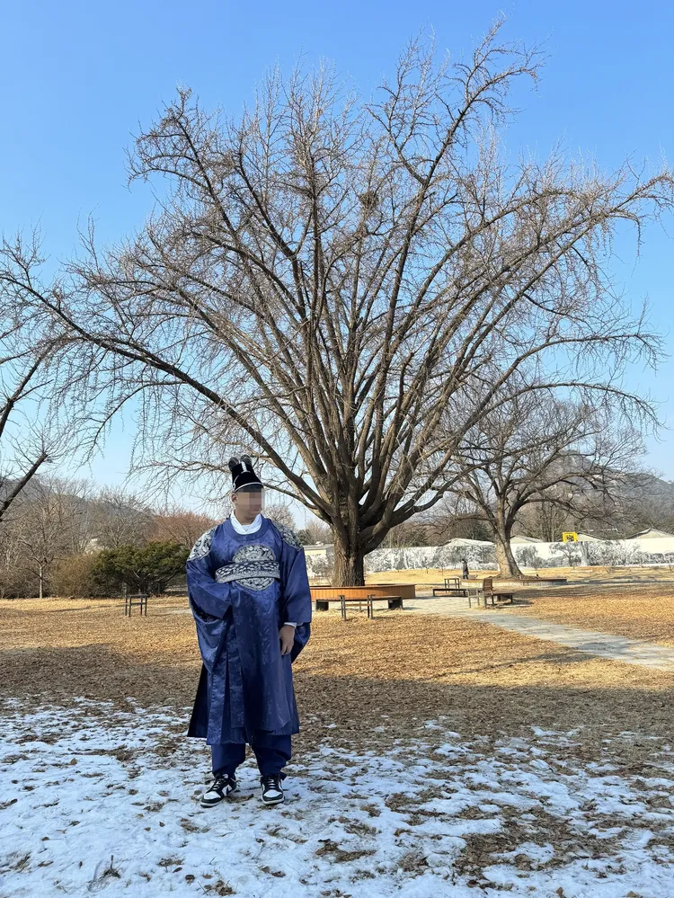 身形高壯的柚柚十分哈韓，去年12月再度飛首爾旅行。柚柚提供