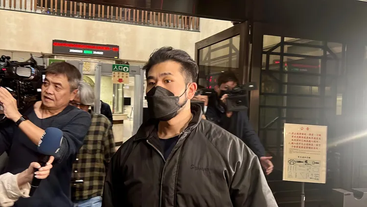 PEETA葛格獲保離去。陳彩玲攝