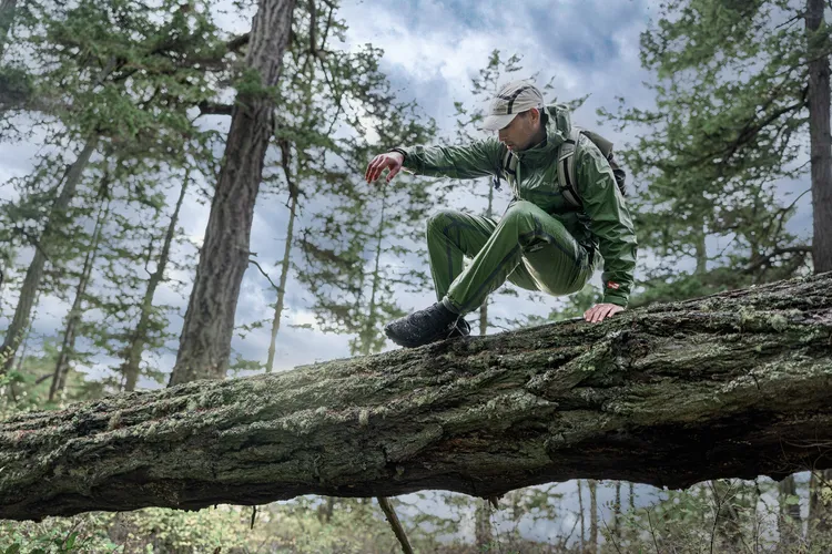 Columbia全新春夏機能產品以「GET HIKED」為概念設計，藉由全新獨家科技為徒步旅行者提供良好保護力和性能，確保健行中的舒適感受