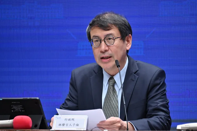 林子倫記者會上進行轉述。政院提供