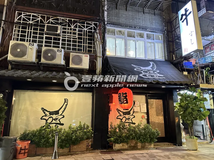 女神林熙蕾與老公楊晨結婚13周年紀念日，選擇在新生北路牛壽司慶祝。特勤中心攝