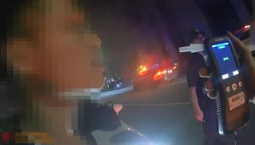 台中夜店男開保時捷載2辣妹離開 悲劇了!酒測超標還撞傷警員