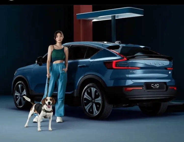 勘吉：「我媽能代言完全是沾偶的光。」翻攝勘吉IG