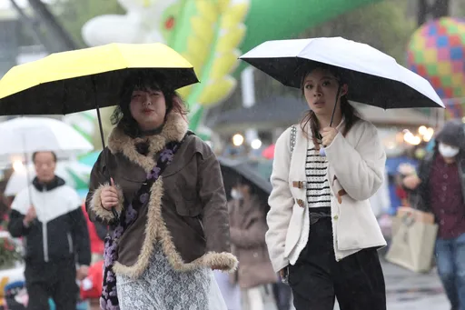 記得帶傘！明天各地有雨　再冷3天下探12度後回溫