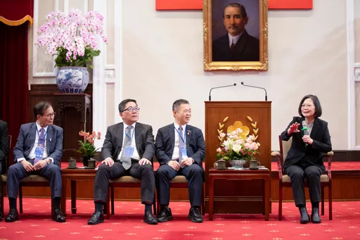 蔡英文肯定台商讓國家走向世界　歡迎回台投資創造榮景