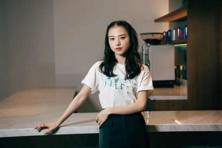 清原果耶透露每年白色情人節都會收到前經紀人送的草莓。翻滾吧男孩電影有限公司提供