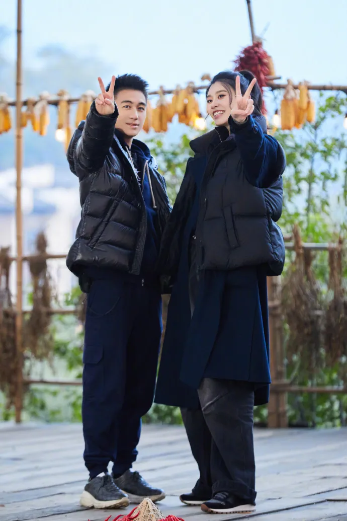 何猷君與超模老婆奚夢瑤十分恩愛。翻攝奚夢瑤微博