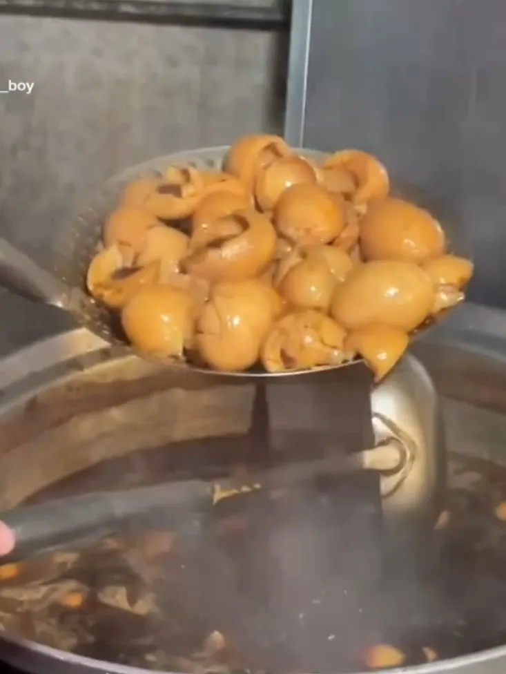 蛋白控看過來「滷蛋白」在地人小吃美食。TikTok@maysun_boy 提供