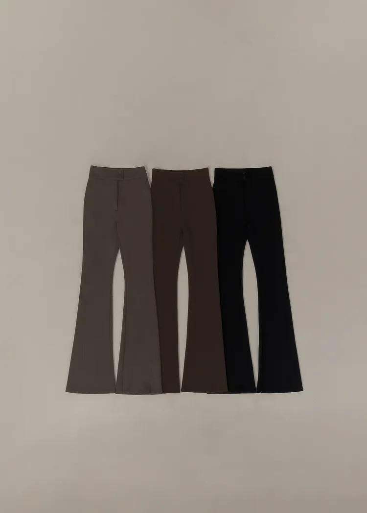 高腰彈力激瘦長腿褲，各1380元。品牌提供