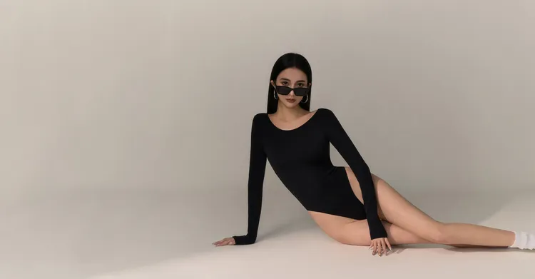 激瘦連體長袖BRA TOP，1380元。品牌提供