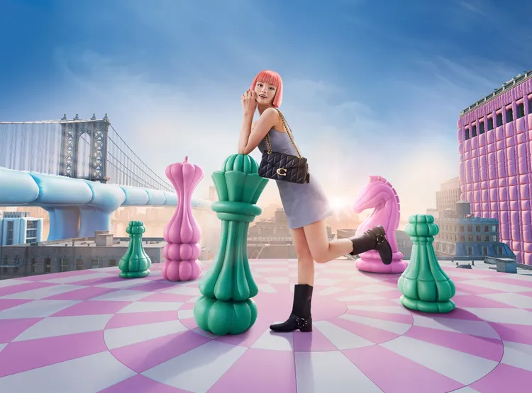 形象前導片由虛擬人物imma的經歷作為故事主軸。品牌提供