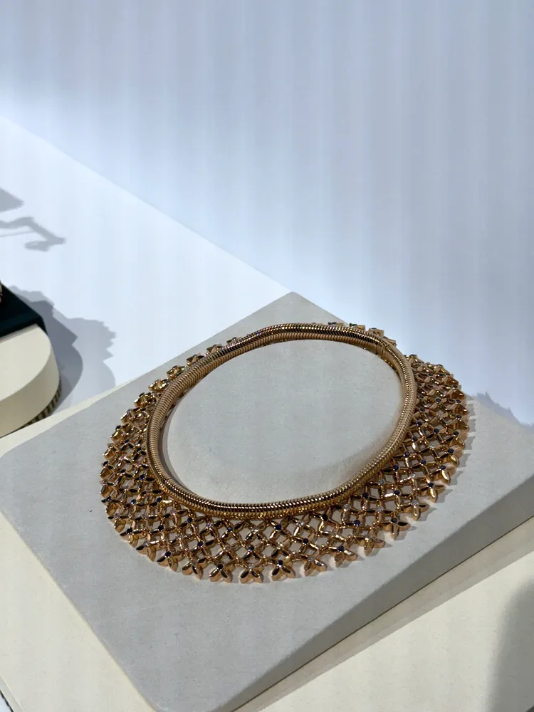 古董珠寶作品。品牌提供