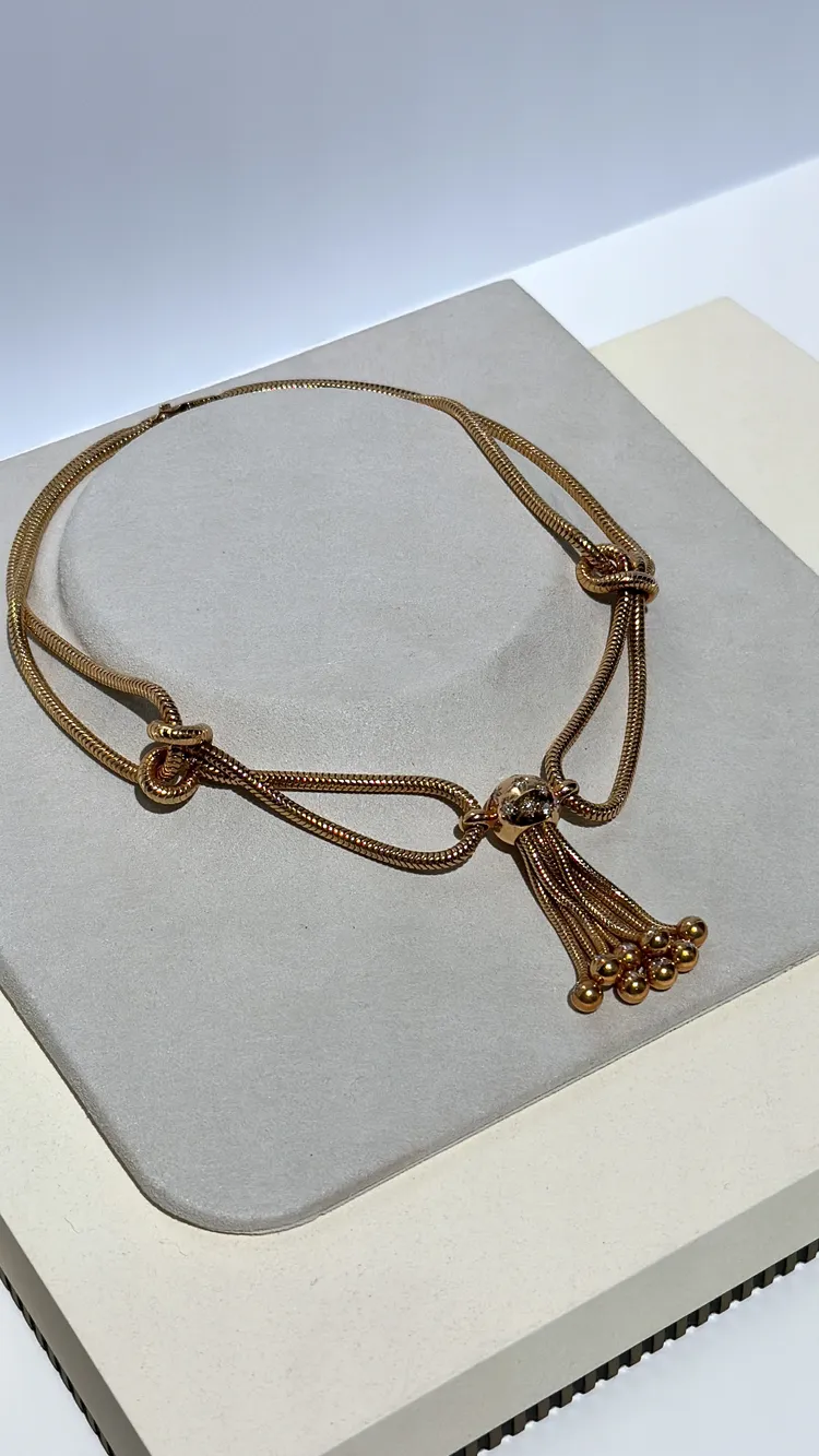 古董珠寶作品。品牌提供