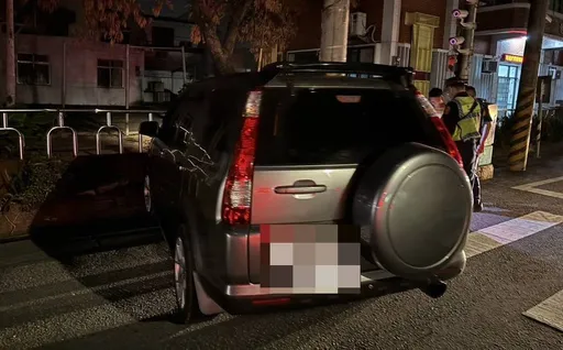 撞上派出所大門20米外路邊圍牆！不是故意沒有酒駕　懷疑是這原因