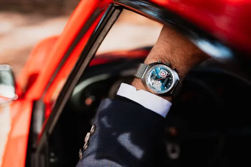 EDOX攜手BMＷ M Motorsport 重現70年代經典賽道腕錶ICON風采