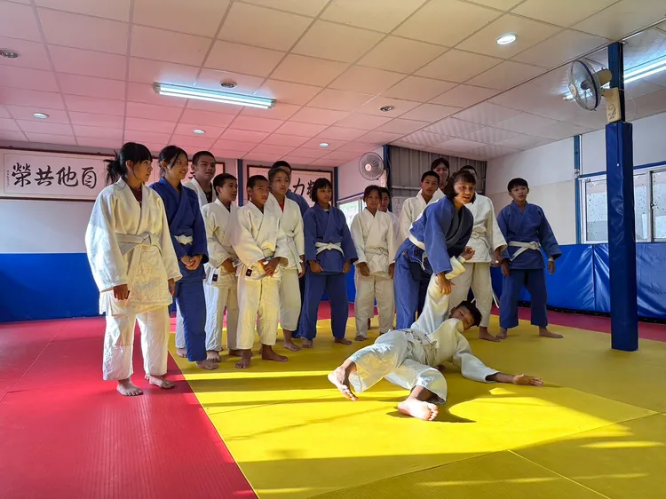 桃源國中柔道選手積極訓練中。教育局提供