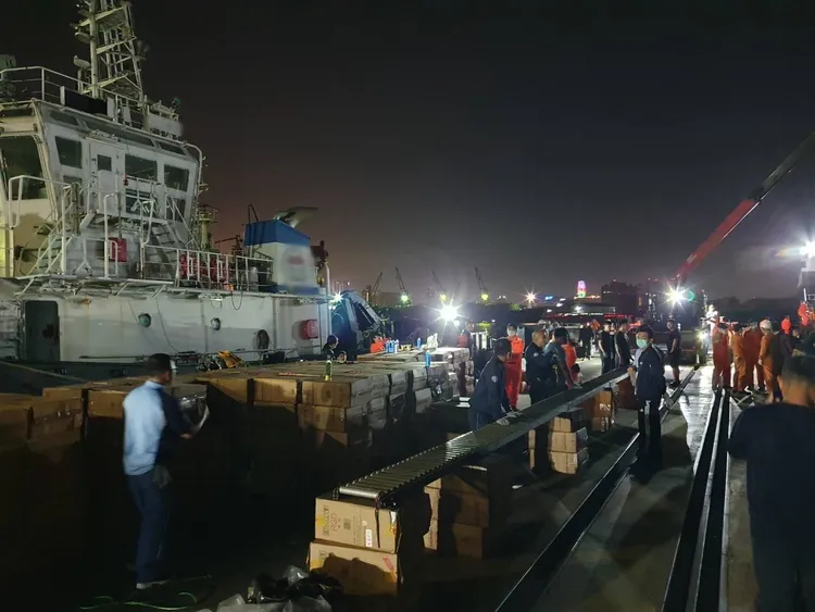 海巡署獲報前往造船廠搜索。海巡署提供