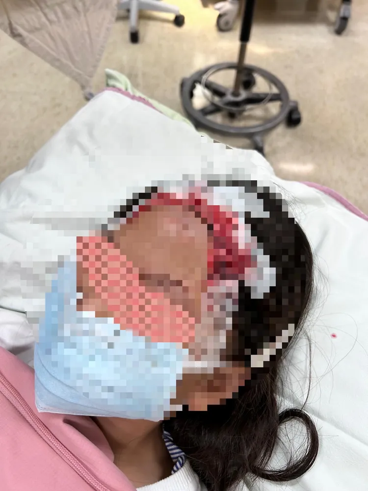 女童傷勢令人心疼。家長提供