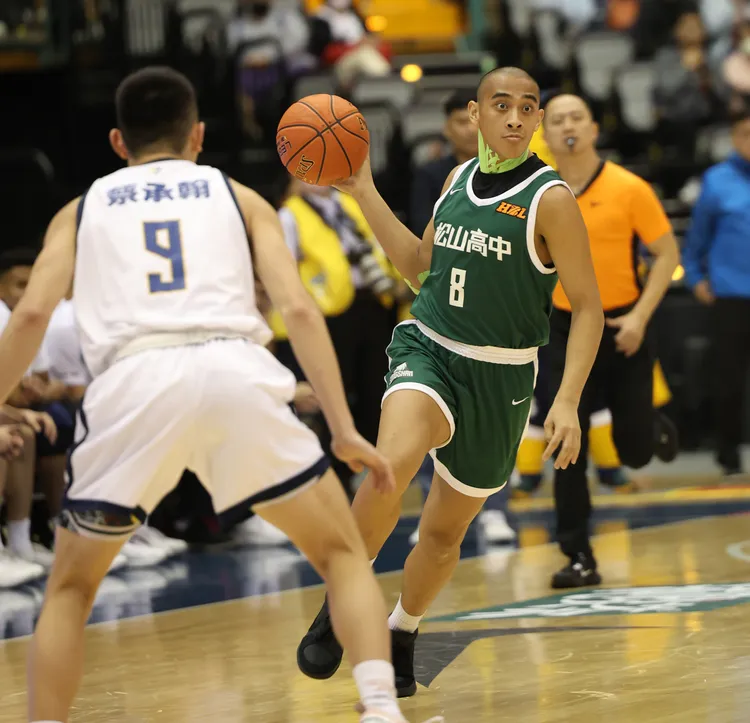 林現惟(右)。名衍行銷