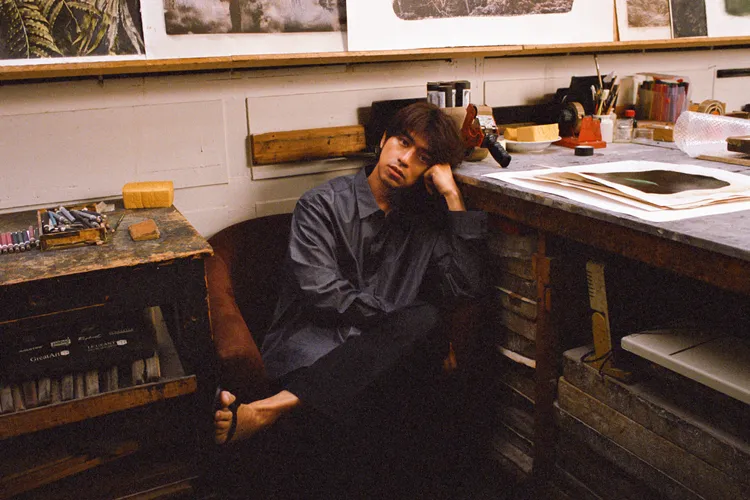 形象照選址於巴黎瑪黑區的Atelier Clot拍攝。品牌提供