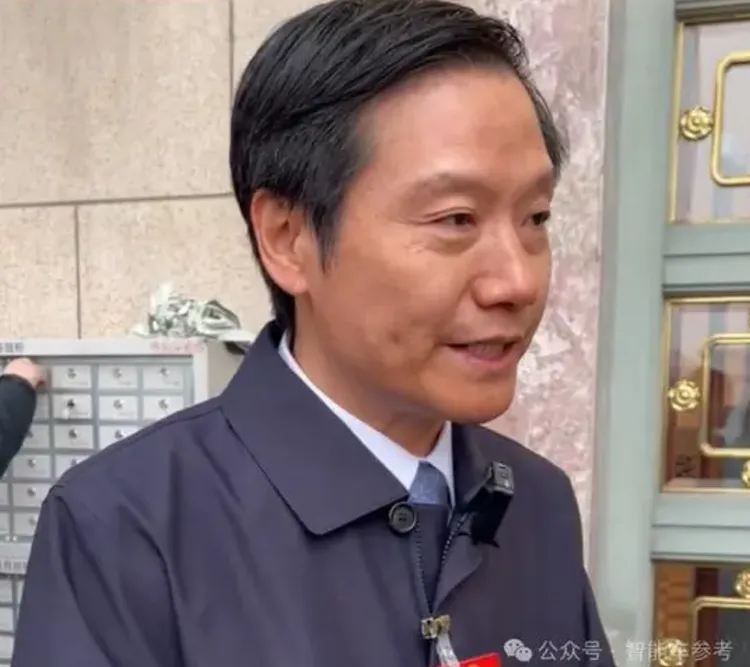 雷軍本月參加兩會給人感覺明顯蒼老許多。翻攝次世代車研所