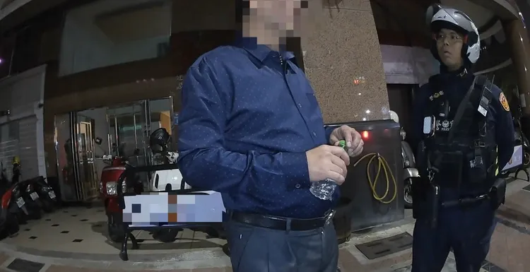 男子直呼他認了。讀者提供