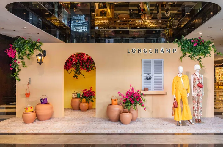 LONGCHAMP 「DO YOU SAINT-TROPEZ？」期間限定店自3月22日至4月16日於信義A11登場。品牌提供