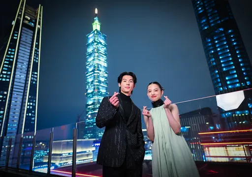 許光漢帶清原果耶101賞夜景 《青春18x2》首日票房770萬奪冠