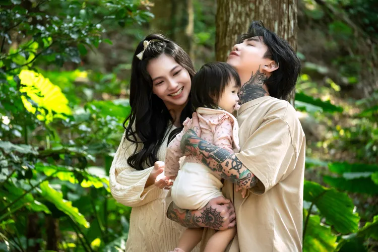 陳緗妮開工全家力挺。馬槽音樂提供
