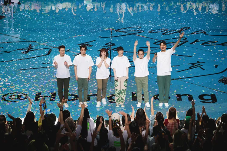 蘇打綠昨在香港開唱，吳佩慈帶著寶貝女兒到場聆聽。緒風有限公司提供